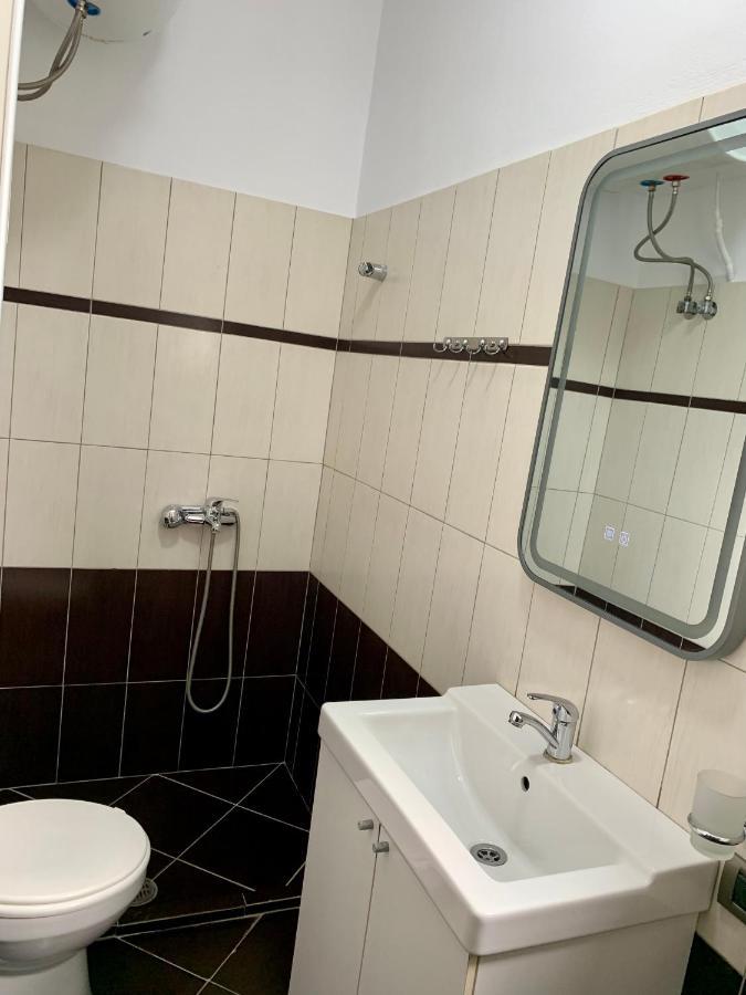 Bardhi Apts Саранда Экстерьер фото